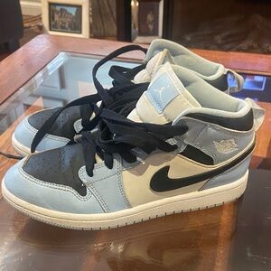 Air Jordan 1 Mid light blue kids 3Y